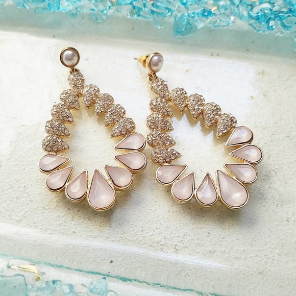 Pink Pearl & Bling Oval Earrings / Pierced - Picture 5 of 6